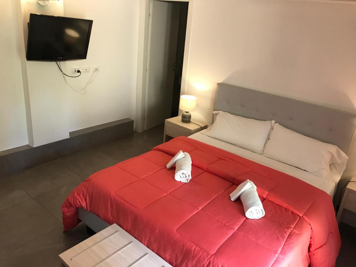 La Corte Del Sant'Orsola Rooms Bologna Bagian luar foto