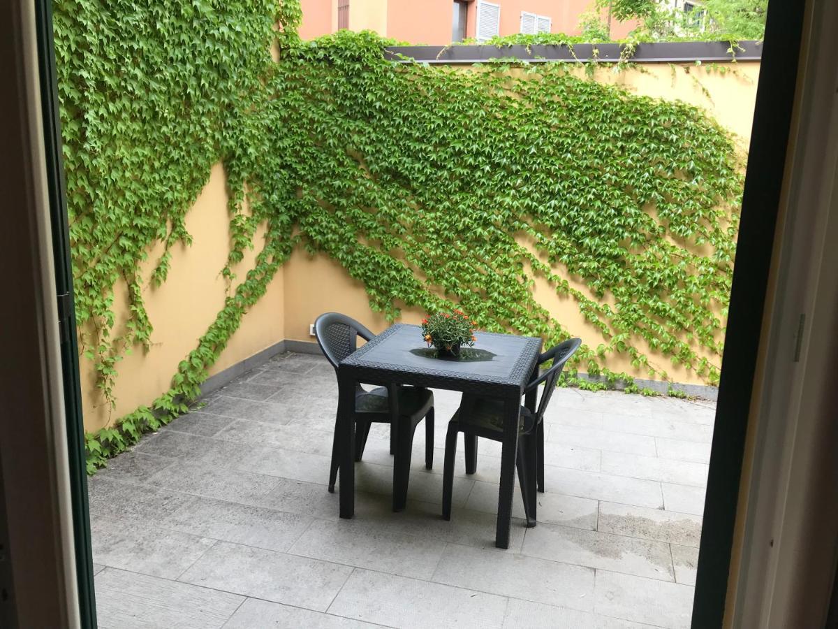 La Corte Del Sant'Orsola Rooms Bologna Bagian luar foto