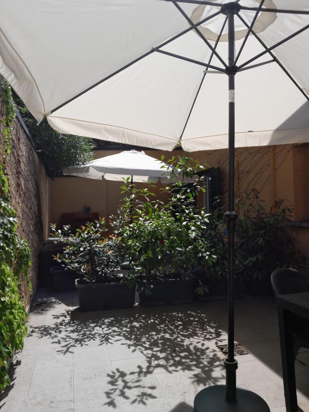 La Corte Del Sant'Orsola Rooms Bologna Bagian luar foto